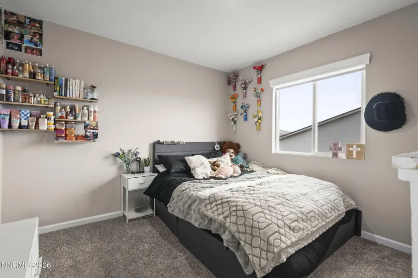 6419 Field Eagle, Sparks, Nevada 89436, 5 Bedrooms Bedrooms, ,3 BathroomsBathrooms,Residential,Residential,Field Eagle,0,260007745