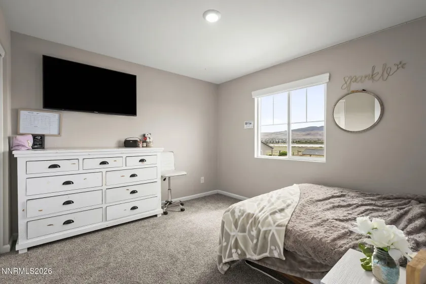 6419 Field Eagle, Sparks, Nevada 89436, 5 Bedrooms Bedrooms, ,3 BathroomsBathrooms,Residential,Residential,Field Eagle,0,260007745