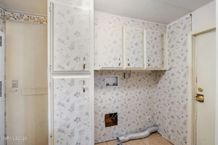 150 Chlorite, Reno, Nevada 89521, 4 Bedrooms Bedrooms, ,2 BathroomsBathrooms,Residential,Residential,Chlorite,0,260007748