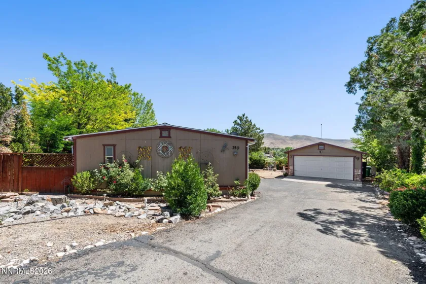 150 Chlorite, Reno, Nevada 89521, 4 Bedrooms Bedrooms, ,2 BathroomsBathrooms,Residential,Residential,Chlorite,0,260007748