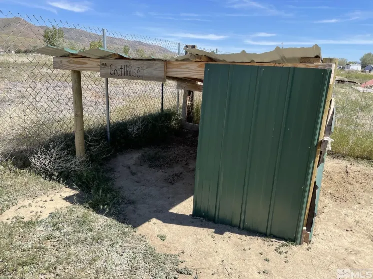 205 Wren, Winnemucca, Nevada 89445, 4 Bedrooms Bedrooms, ,3 BathroomsBathrooms,Residential,Residential,Wren,0,260007749