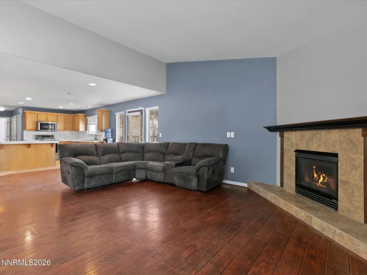 1358 White Bluffs, Fernley, Nevada 89408, 4 Bedrooms Bedrooms, ,3 BathroomsBathrooms,Residential,Residential,White Bluffs,0,260007751