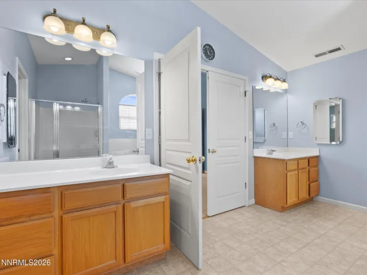 1358 White Bluffs, Fernley, Nevada 89408, 4 Bedrooms Bedrooms, ,3 BathroomsBathrooms,Residential,Residential,White Bluffs,0,260007751