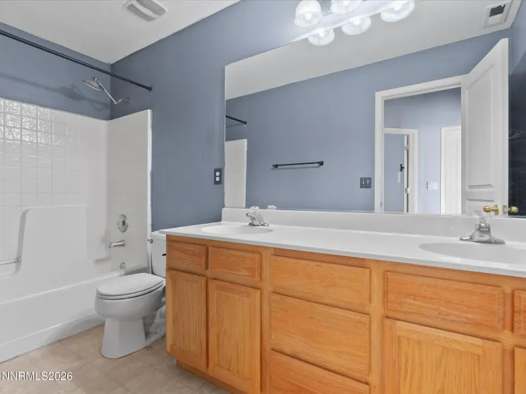 1358 White Bluffs, Fernley, Nevada 89408, 4 Bedrooms Bedrooms, ,3 BathroomsBathrooms,Residential,Residential,White Bluffs,0,260007751