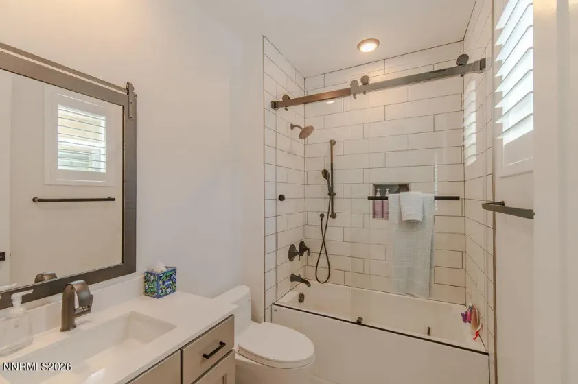 downstairs bathroom ensuite