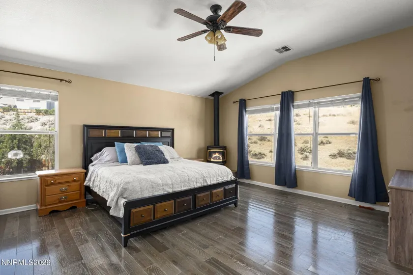 1720 Crestside, Sparks, Nevada 89436, 5 Bedrooms Bedrooms, ,3 BathroomsBathrooms,Residential,Residential,Crestside,0,260007799