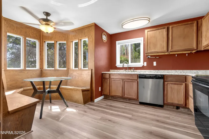 7740 Yorkshire, Reno, Nevada 89506, 4 Bedrooms Bedrooms, ,2 BathroomsBathrooms,Residential,Residential,Yorkshire,0,260007802