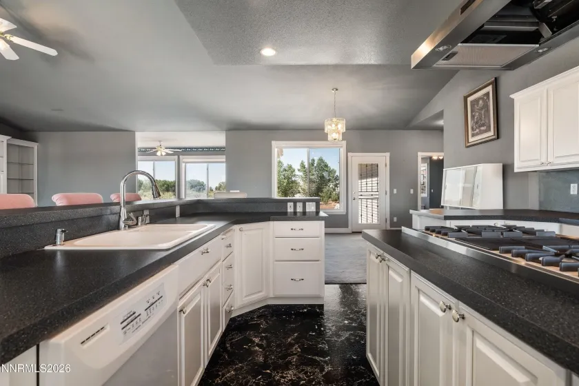 1618 Heron Cove, Gardnerville, Nevada 89410, 3 Bedrooms Bedrooms, ,3 BathroomsBathrooms,Residential,Residential,Heron Cove,0,260007803