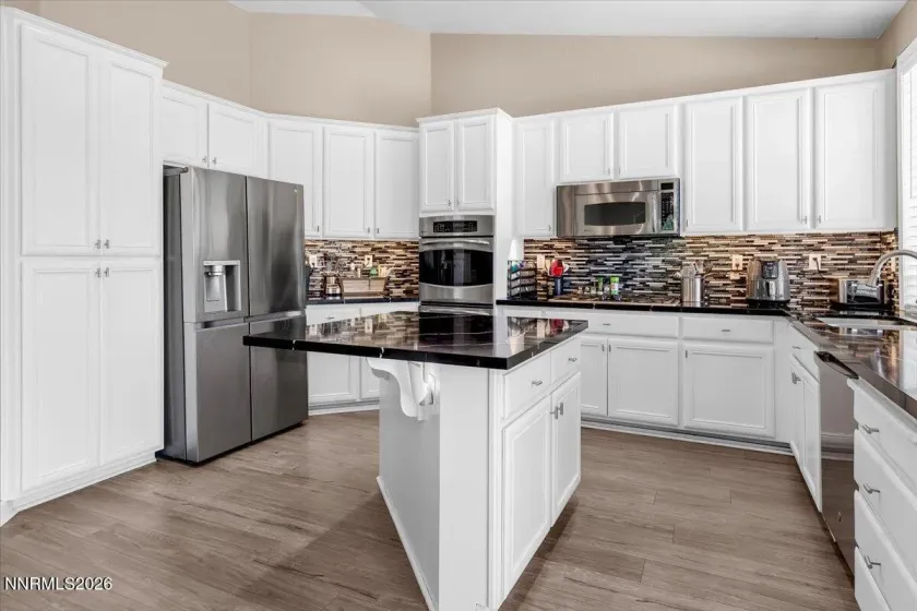 7452 Adelaide, Sparks, Nevada 89436, 4 Bedrooms Bedrooms, ,3 BathroomsBathrooms,Residential,Residential,Adelaide,0,260007804