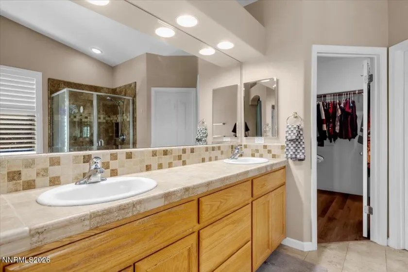 7452 Adelaide, Sparks, Nevada 89436, 4 Bedrooms Bedrooms, ,3 BathroomsBathrooms,Residential,Residential,Adelaide,0,260007804