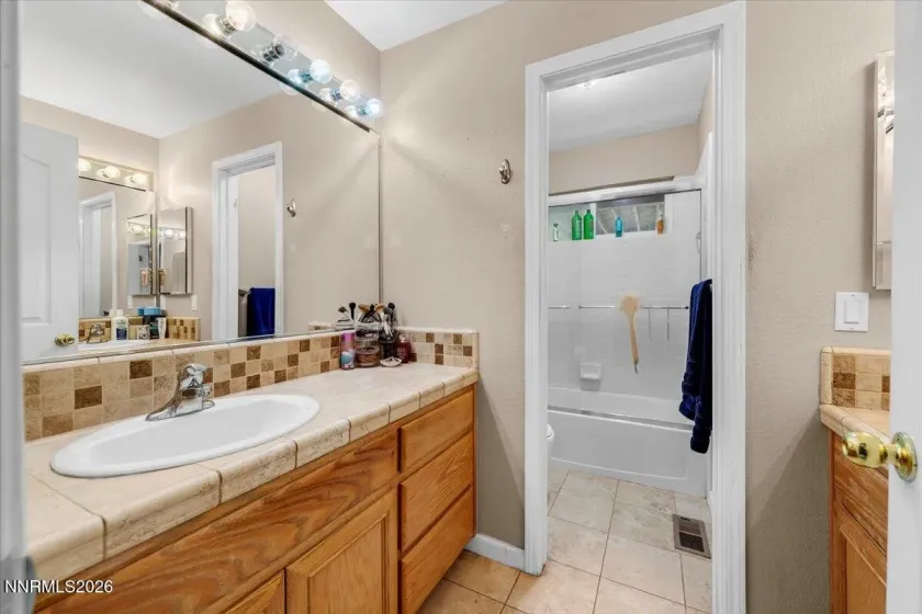 7452 Adelaide, Sparks, Nevada 89436, 4 Bedrooms Bedrooms, ,3 BathroomsBathrooms,Residential,Residential,Adelaide,0,260007804