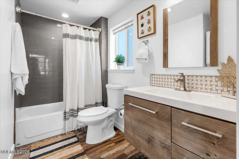 885 Ryland, Reno, Nevada 89502, 2 Bedrooms Bedrooms, ,1 BathroomBathrooms,Residential,Residential,Ryland,0,260007805
