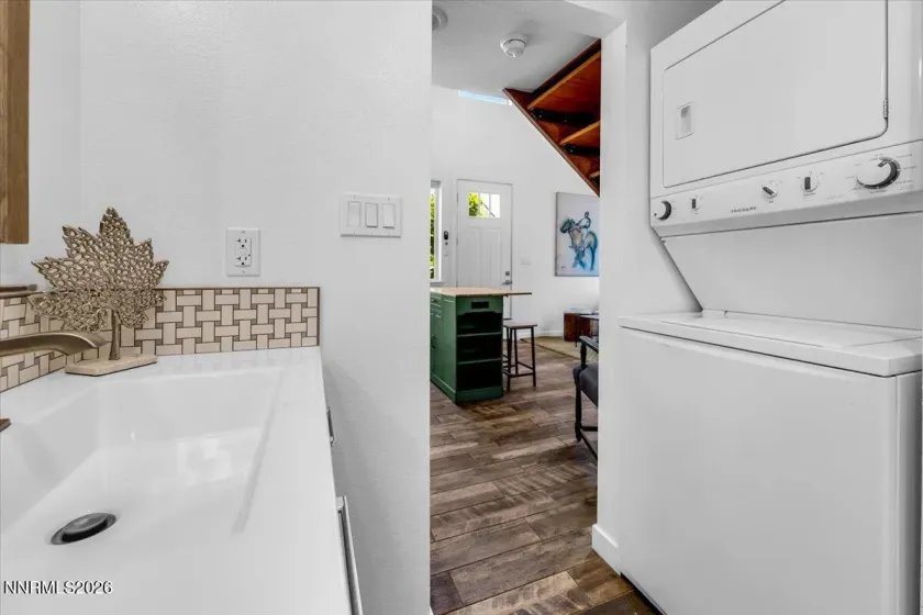 885 Ryland, Reno, Nevada 89502, 2 Bedrooms Bedrooms, ,1 BathroomBathrooms,Residential,Residential,Ryland,0,260007805