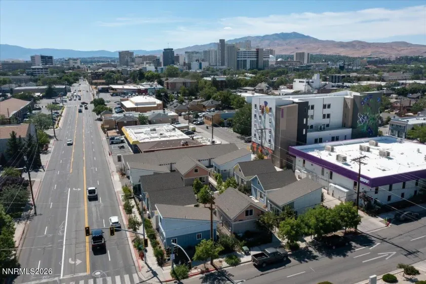 885 Ryland, Reno, Nevada 89502, 2 Bedrooms Bedrooms, ,1 BathroomBathrooms,Residential,Residential,Ryland,0,260007805