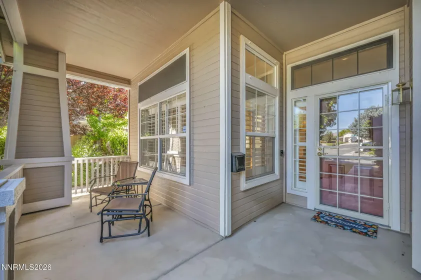 Front door/porch
