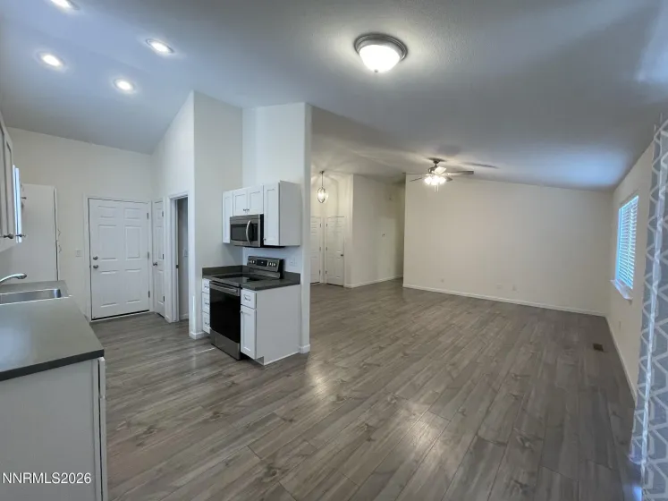 1012 Rose Bud, Yerington, Nevada 89447, 3 Bedrooms Bedrooms, ,2 BathroomsBathrooms,Residential,Residential,Rose Bud,0,260007810
