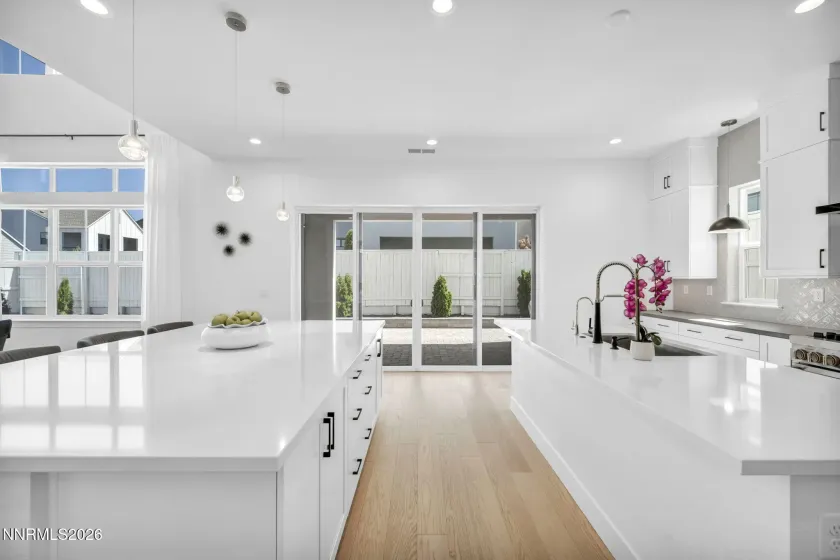 5445 Side Saddle, Reno, Nevada 89511, 5 Bedrooms Bedrooms, ,6 BathroomsBathrooms,Residential,Residential,Side Saddle,0,260007813