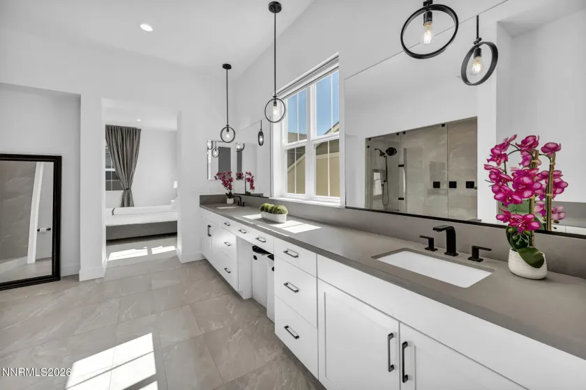 5445 Side Saddle, Reno, Nevada 89511, 5 Bedrooms Bedrooms, ,6 BathroomsBathrooms,Residential,Residential,Side Saddle,0,260007813