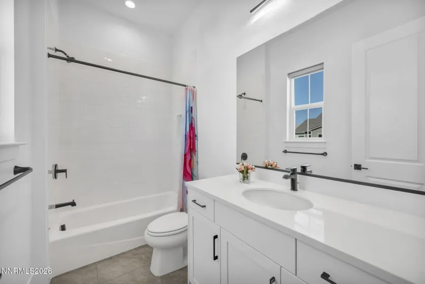5445 Side Saddle, Reno, Nevada 89511, 5 Bedrooms Bedrooms, ,6 BathroomsBathrooms,Residential,Residential,Side Saddle,0,260007813