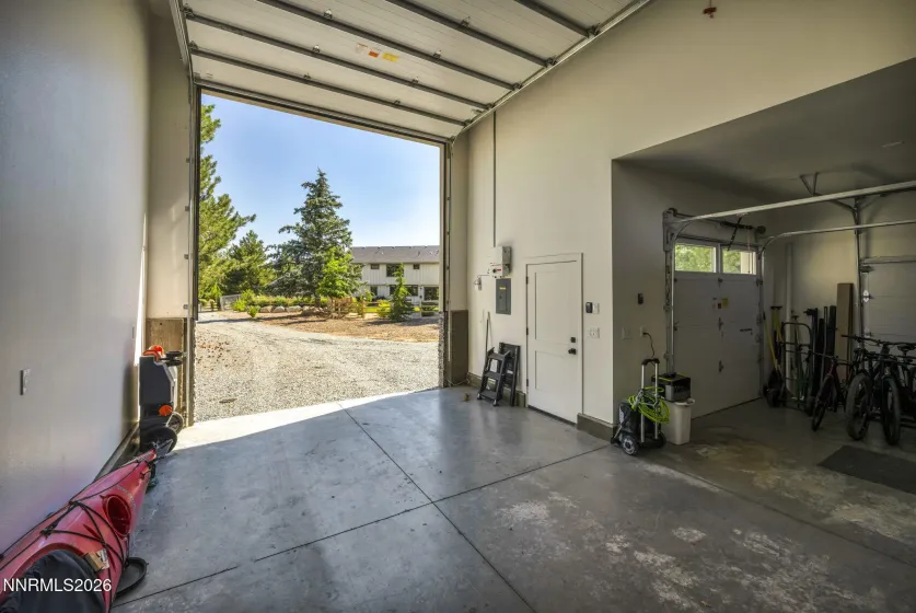 5345 Cross Creek Lane, Reno, Nevada 89511, 5 Bedrooms Bedrooms, ,5 BathroomsBathrooms,Residential,Residential,Cross Creek Lane,0,260007824