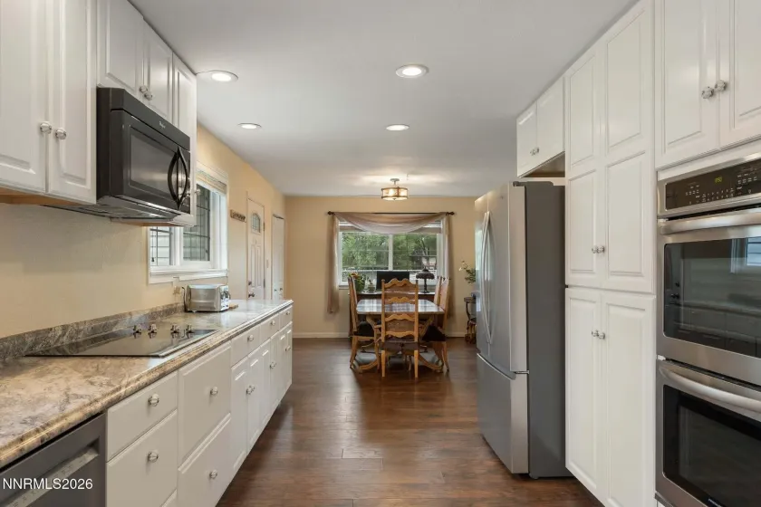 7777 Lakeside, Reno, Nevada 89511, 3 Bedrooms Bedrooms, ,3 BathroomsBathrooms,Residential,Residential,Lakeside,0,260007825