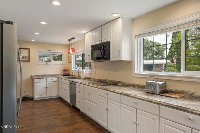 7777 Lakeside, Reno, Nevada 89511, 3 Bedrooms Bedrooms, ,3 BathroomsBathrooms,Residential,Residential,Lakeside,0,260007825