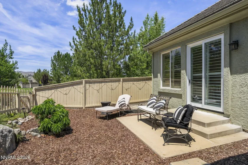 1705 Hunter Creek, Reno, Nevada 89519, 2 Bedrooms Bedrooms, ,3 BathroomsBathrooms,Residential,Residential,Hunter Creek,0,260007827