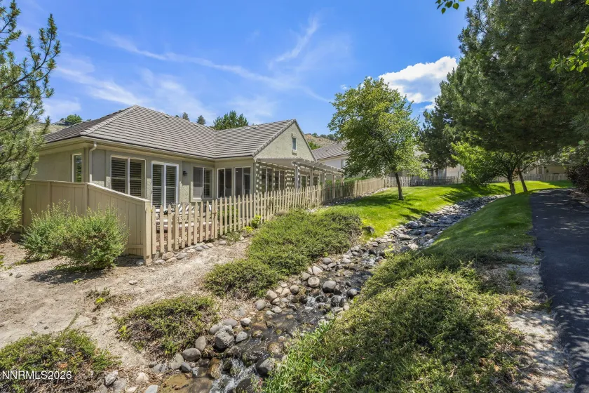 1705 Hunter Creek, Reno, Nevada 89519, 2 Bedrooms Bedrooms, ,3 BathroomsBathrooms,Residential,Residential,Hunter Creek,0,260007827