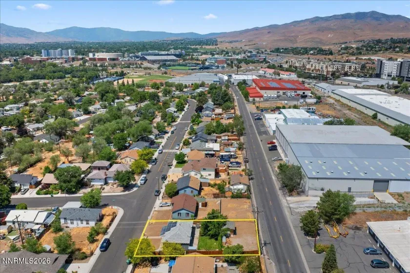 815 Maddux, Reno, Nevada 89512, 3 Bedrooms Bedrooms, ,1 BathroomBathrooms,Residential,Residential,Maddux,0,260007828