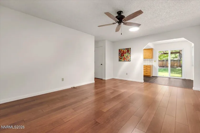 2212 Sycamore Glen, Sparks, Nevada 89434, 3 Bedrooms Bedrooms, ,2 BathroomsBathrooms,Residential,Residential,Sycamore Glen,0,260007831