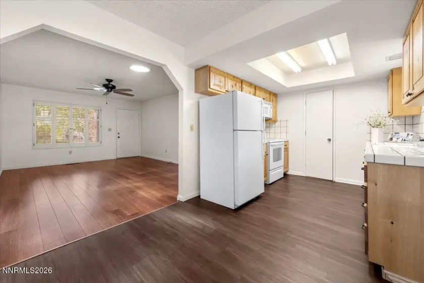 2212 Sycamore Glen, Sparks, Nevada 89434, 3 Bedrooms Bedrooms, ,2 BathroomsBathrooms,Residential,Residential,Sycamore Glen,0,260007831