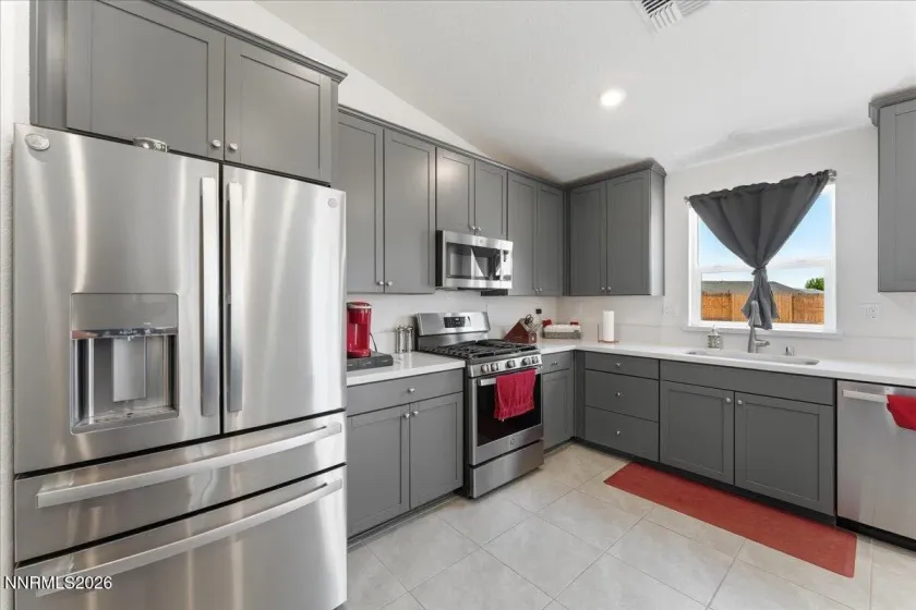 548 Fox Branch, Sparks, Nevada 89441, 4 Bedrooms Bedrooms, ,3 BathroomsBathrooms,Residential,Residential,Fox Branch,0,260007832