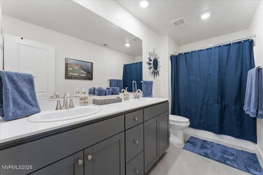 548 Fox Branch, Sparks, Nevada 89441, 4 Bedrooms Bedrooms, ,3 BathroomsBathrooms,Residential,Residential,Fox Branch,0,260007832