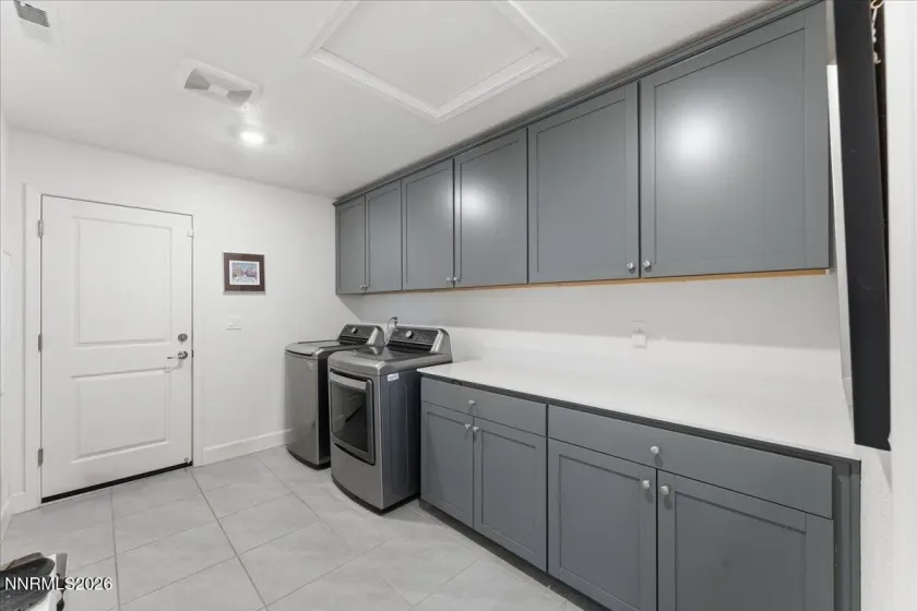 548 Fox Branch, Sparks, Nevada 89441, 4 Bedrooms Bedrooms, ,3 BathroomsBathrooms,Residential,Residential,Fox Branch,0,260007832