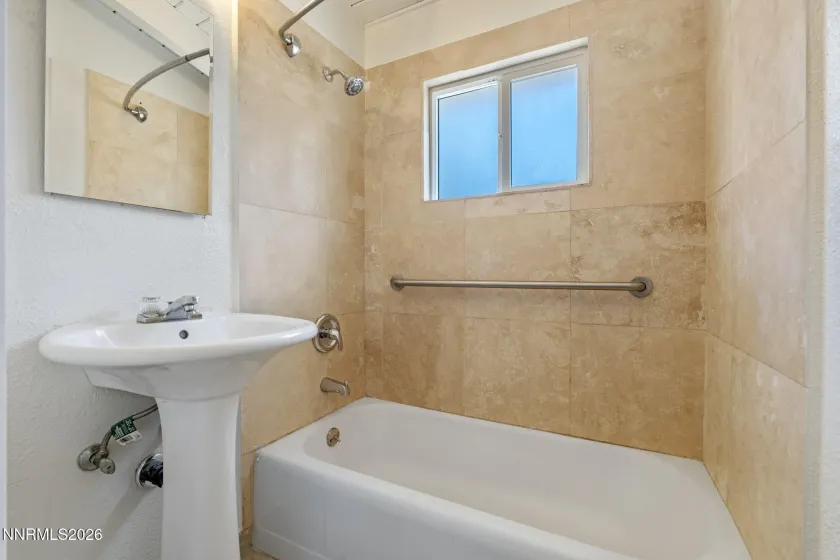 1013 Greenbrae, Sparks, Nevada 89431, 2 Bedrooms Bedrooms, ,1 BathroomBathrooms,Residential,Residential,Greenbrae,0,260007833