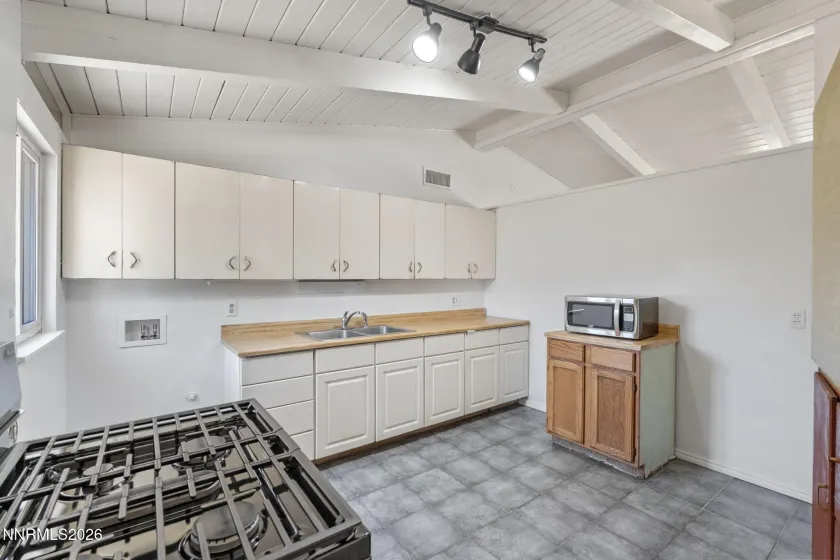 1013 Greenbrae, Sparks, Nevada 89431, 2 Bedrooms Bedrooms, ,1 BathroomBathrooms,Residential,Residential,Greenbrae,0,260007833