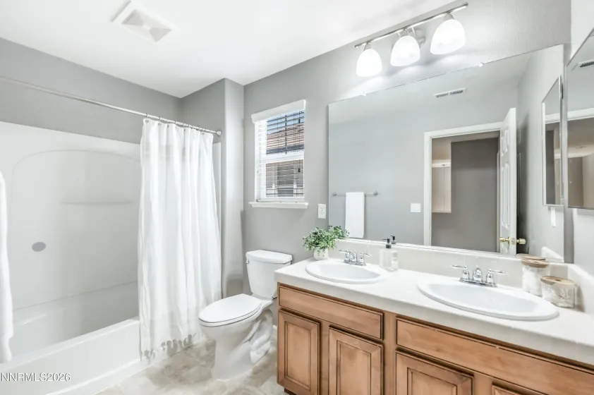 6711 Altesino, Sparks, Nevada 89436, 4 Bedrooms Bedrooms, ,3 BathroomsBathrooms,Residential,Residential,Altesino,0,260007834