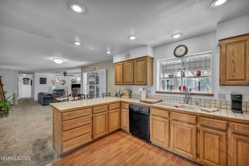 1198 Coral, Carson City, Nevada 89703, 3 Bedrooms Bedrooms, ,2 BathroomsBathrooms,Residential,Residential,Coral,0,260007837