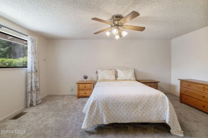 1423 Eastwood, Reno, Nevada 89509, 5 Bedrooms Bedrooms, ,3 BathroomsBathrooms,Residential,Residential,Eastwood,0,260007847