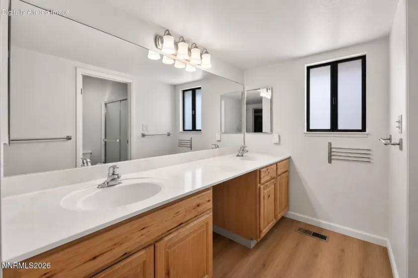 1423 Eastwood, Reno, Nevada 89509, 5 Bedrooms Bedrooms, ,3 BathroomsBathrooms,Residential,Residential,Eastwood,0,260007847