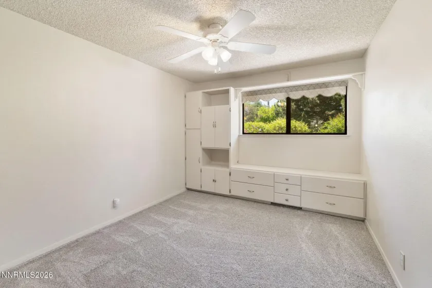 1423 Eastwood, Reno, Nevada 89509, 5 Bedrooms Bedrooms, ,3 BathroomsBathrooms,Residential,Residential,Eastwood,0,260007847