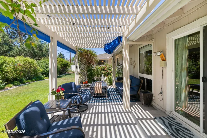 1423 Eastwood, Reno, Nevada 89509, 5 Bedrooms Bedrooms, ,3 BathroomsBathrooms,Residential,Residential,Eastwood,0,260007847