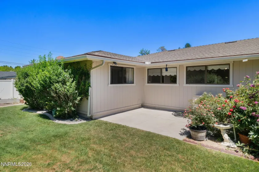 1423 Eastwood, Reno, Nevada 89509, 5 Bedrooms Bedrooms, ,3 BathroomsBathrooms,Residential,Residential,Eastwood,0,260007847