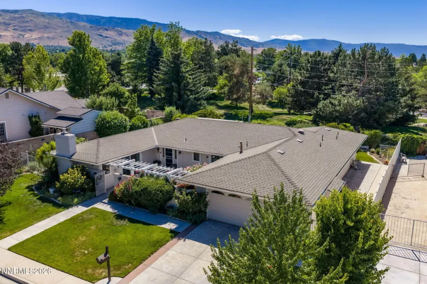 1423 Eastwood, Reno, Nevada 89509, 5 Bedrooms Bedrooms, ,3 BathroomsBathrooms,Residential,Residential,Eastwood,0,260007847