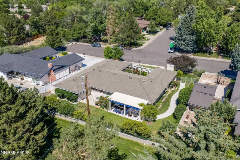 1423 Eastwood, Reno, Nevada 89509, 5 Bedrooms Bedrooms, ,3 BathroomsBathrooms,Residential,Residential,Eastwood,0,260007847