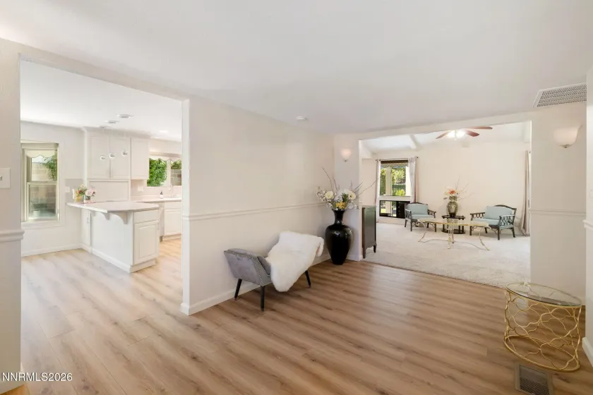 1423 Eastwood, Reno, Nevada 89509, 5 Bedrooms Bedrooms, ,3 BathroomsBathrooms,Residential,Residential,Eastwood,0,260007847
