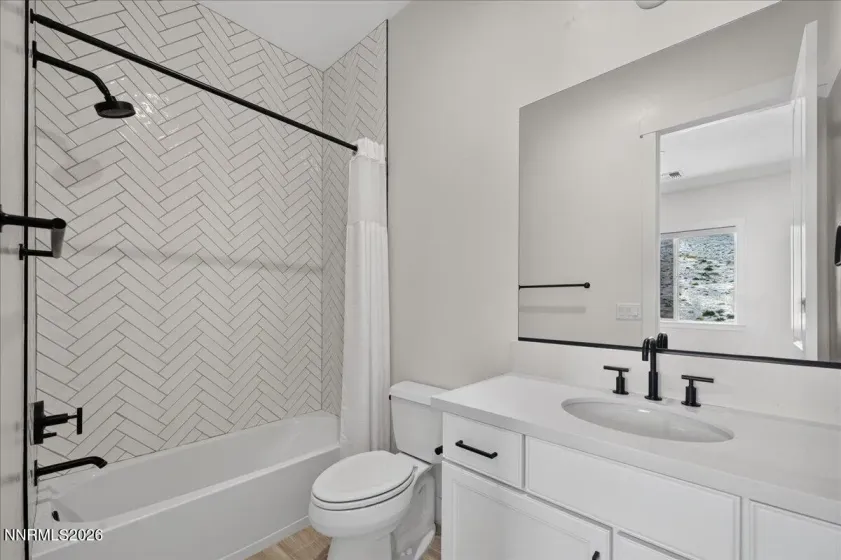 8697 Eagle Chase, Reno, Nevada 89523, 4 Bedrooms Bedrooms, ,6 BathroomsBathrooms,Residential,Residential,Eagle Chase,0,260007853