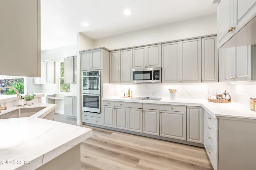 1690 Caughlin Creek, Reno, Nevada 89519, 3 Bedrooms Bedrooms, ,2 BathroomsBathrooms,Residential,Residential,Caughlin Creek,0,260007854