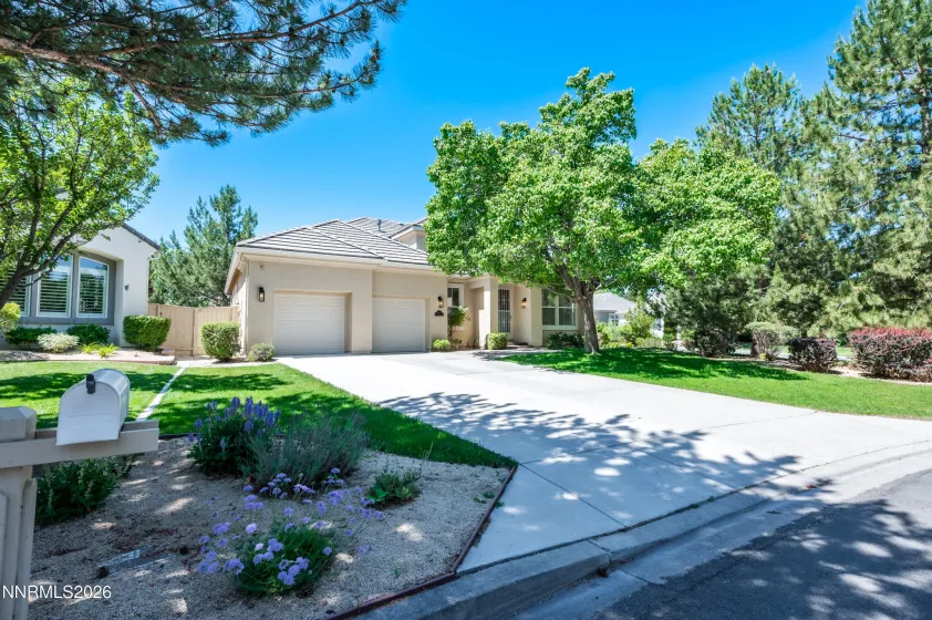 1690 Caughlin Creek, Reno, Nevada 89519, 3 Bedrooms Bedrooms, ,2 BathroomsBathrooms,Residential,Residential,Caughlin Creek,0,260007854