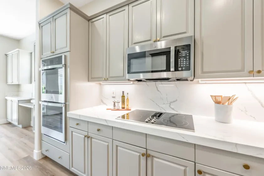 1690 Caughlin Creek, Reno, Nevada 89519, 3 Bedrooms Bedrooms, ,2 BathroomsBathrooms,Residential,Residential,Caughlin Creek,0,260007854